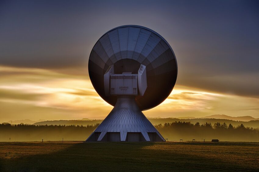 raisting satellite, reception, signal, ground station, earth station, telecommunication, parabolic mirrors, television reception, antenna, satellite dishes, satellite broadcasting, structure, fog, mist, landscape, signal, signal, signal, telecommunication, telecommunication, telecommunication, telecommunication, telecommunication, antenna, antenna